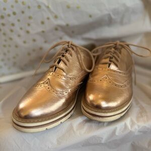 Soda Metallic Rose Gold Women's Oxfords